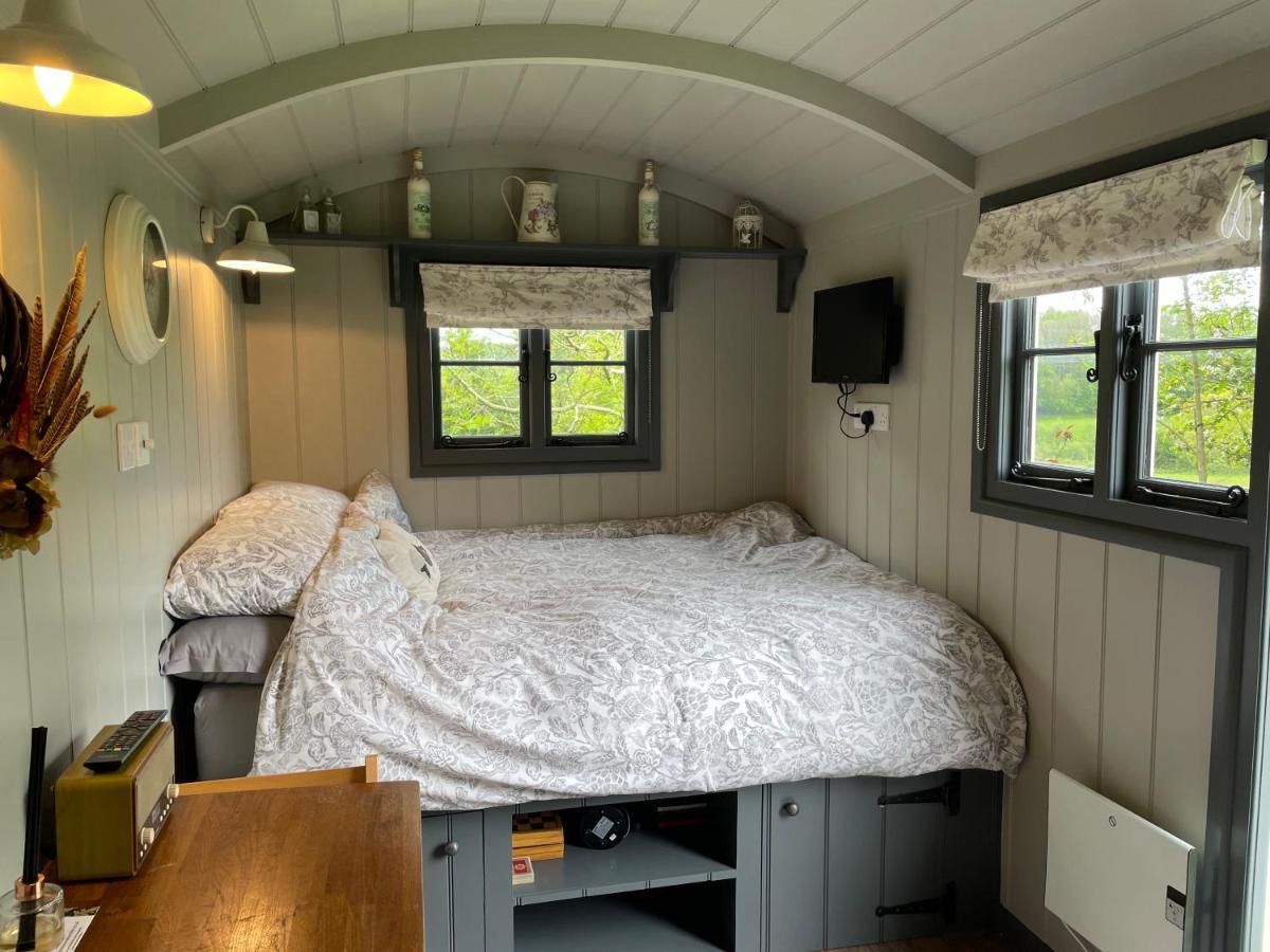 Greatwood Shepherds Hut Holiday home