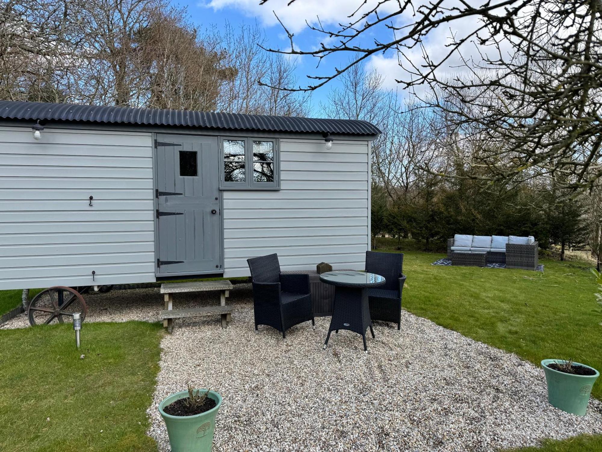 Greatwood Shepherds Hut Holiday home