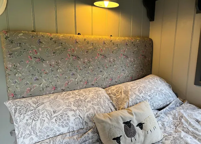 Greatwood Shepherds Hut