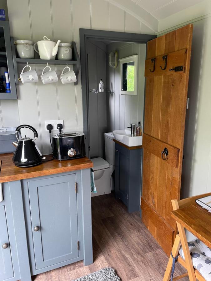 Greatwood Shepherds Hut *